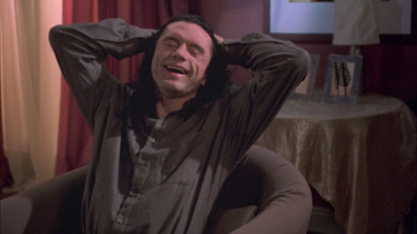 Кто это смотрит? За счет чего существуют трэшовые хорроры Кто это смотрит? За счет чего существуют трэшовые хорроры