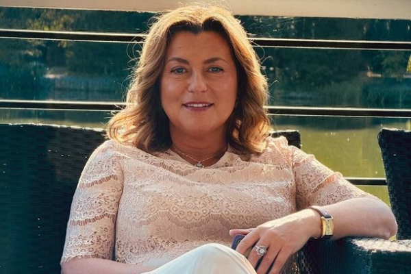 Актриса Юлия Яблонская о режиссерах, актерах и сериале, который смотрит прямо сейчас Актриса Юлия Яблонская о режиссерах, актерах и сериале, который смотрит прямо сейчас